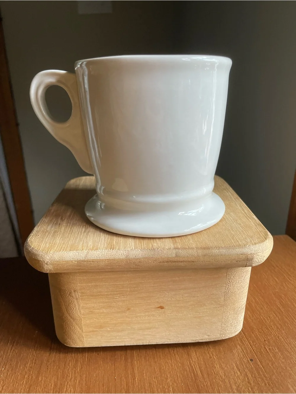 Anthropologie D Monogram Initial Letter Coffee Mug Shaving Style
